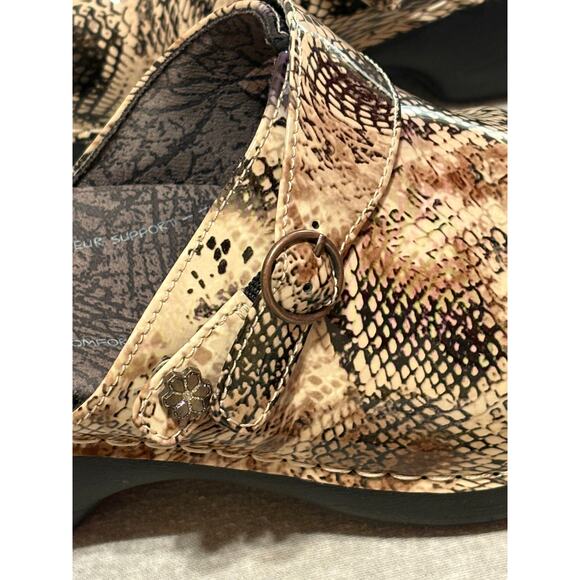 Rocky 4Eur Sole Size 10-10.5 Serpentine Clogs Women’s Shoes Excellent Condition - Picture 9 of 10